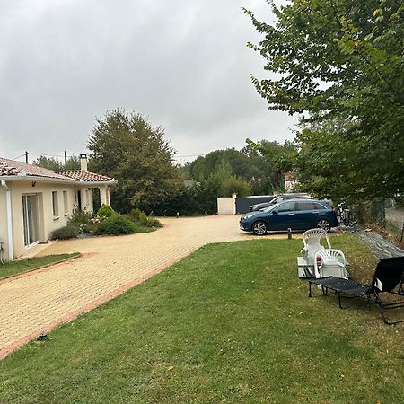 Appartement Prive Dans Villa モントーバン エクステリア 写真