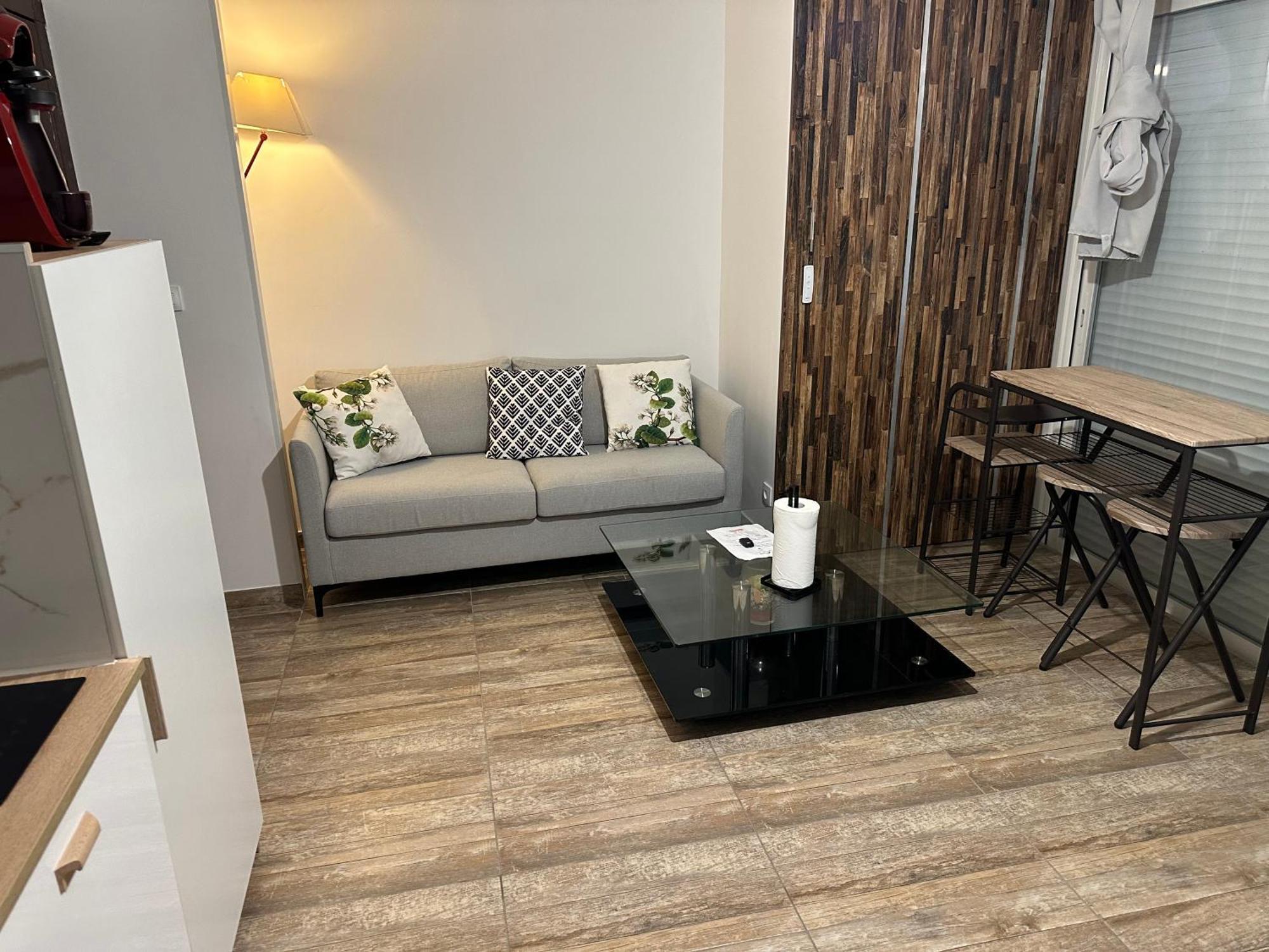 Appartement Prive Dans Villa モントーバン エクステリア 写真