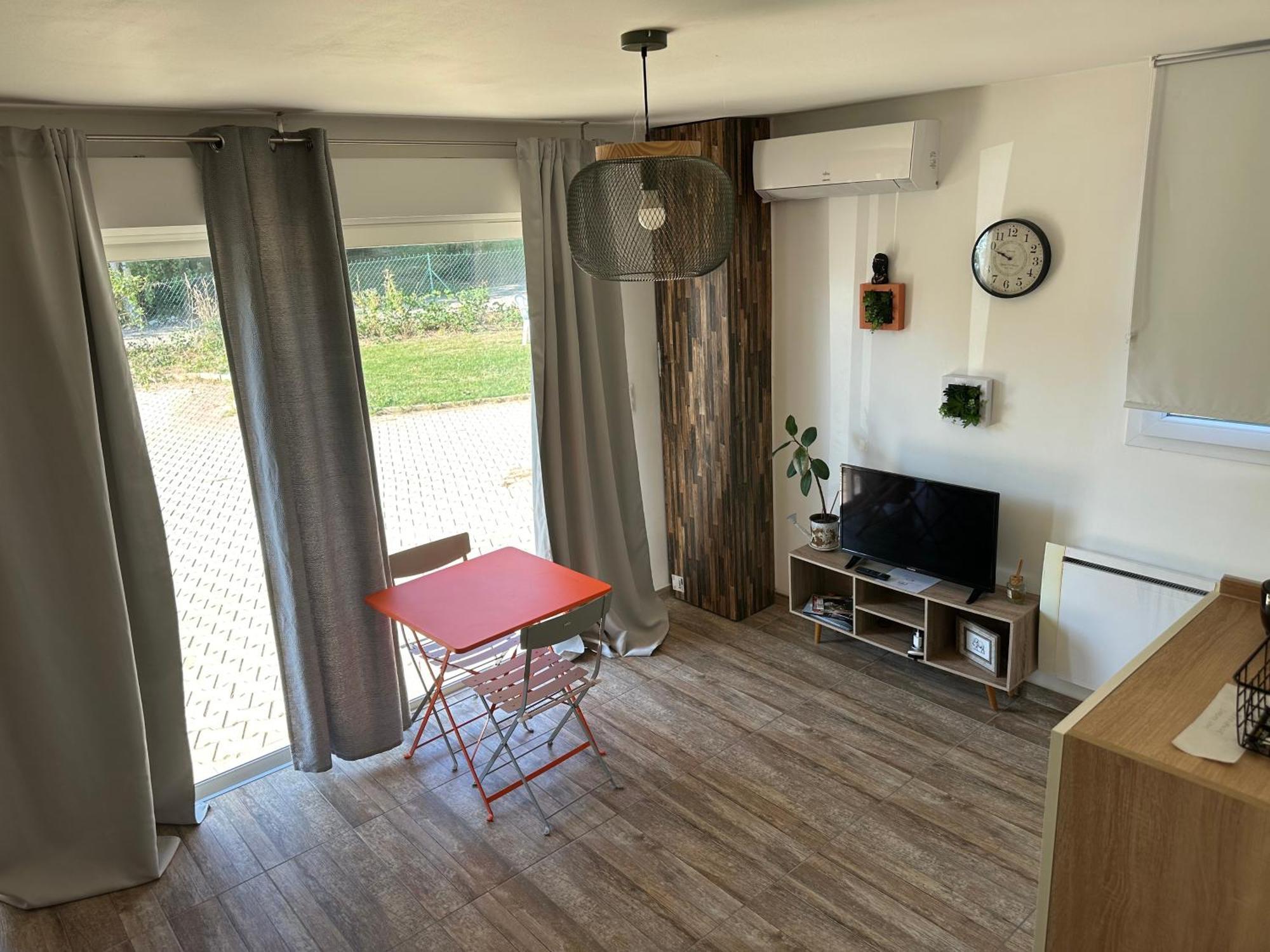 Appartement Prive Dans Villa モントーバン エクステリア 写真